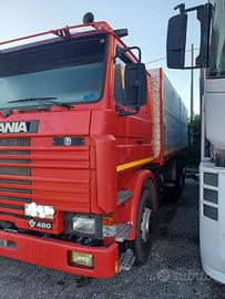 SCANIA 143 ribaltabile trilaterale