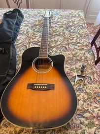 Chitarra acustica con accessori