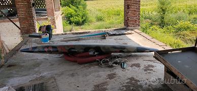 Kayak da competizione in vetroresina – monoposto