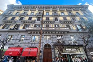 Struttura ricettiva - corso umberto i, napoli