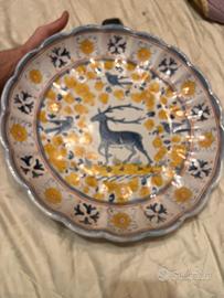Piatto vintage in ceramica maiolica