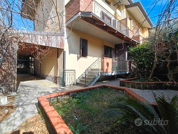 Villa in tra Avellino e Mercogliano