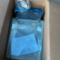 Proiettore industriale per capannoni/esterni