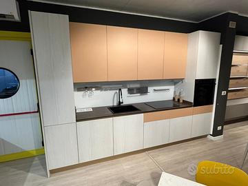 CUCINA LINEARE IN LAMINATO ROVERE SBIANCATO+CIPRIA