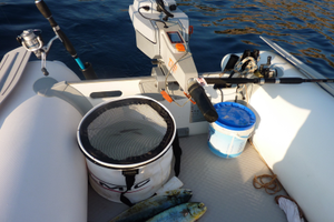 Gommone tender completo di motore elettrico