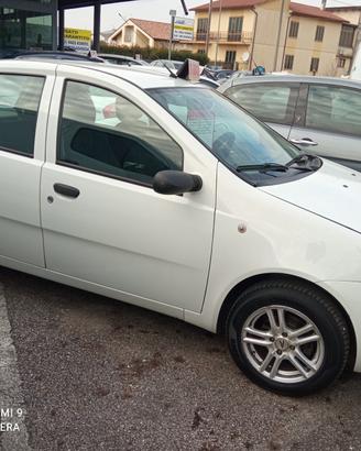 Fiat Punto Classic 1.2 5P 60CV porte Natural Power