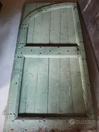 portone antico in legno massello
