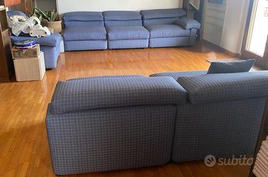 Divano Erasmo Afra e Tobia Scarpa per b&b Italia