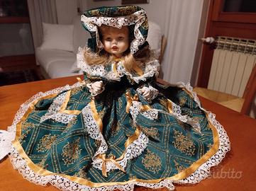 Bambola porcellana Capodimonte 