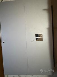 Tablet con tastiera Microsoft pro 6