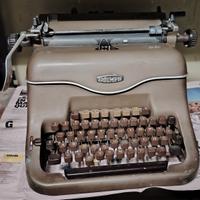 MACCHINA SCRIVERE VINTAGE TRIUMPH