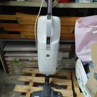 Aspirapolvere Miele con filo funzionante e potente