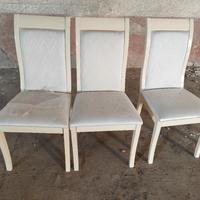3 sedie bianche in legno 