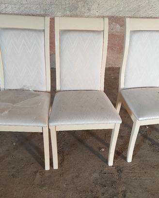 3 sedie bianche in legno 