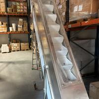 Elevatore a tazze in inox