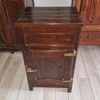 Mobiletto frigorifero antico 