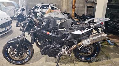 Bmw F800 r incidentata 
