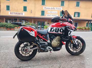Multistrada V4S  full Akrapovic ,Android auto bene