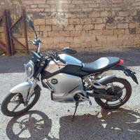 MOTO - SCOOTER ELETTRICO 