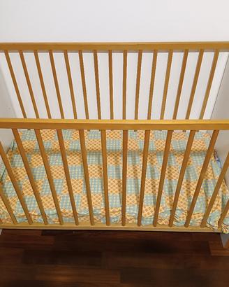 lettino bimbi in legno con materasso