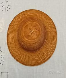 Cappello ovale rigido in fibra naturale vintage