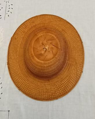 Cappello ovale rigido in fibra naturale vintage