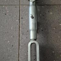 Braccio laterale sollevamento trattore