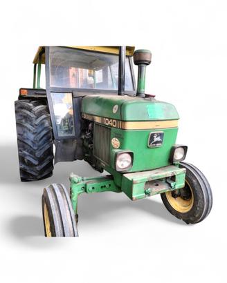 trattore JOHN DEERE 