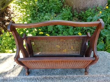 porta riviste in legno.