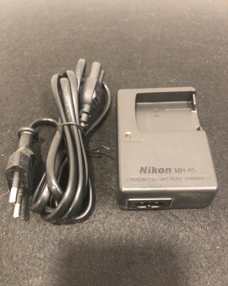Caricabatteria Nikon  MH-65
