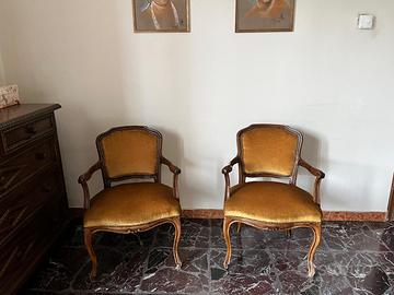 Poltroncine in legno