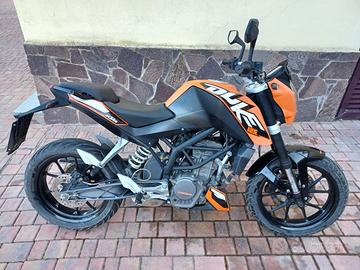 KTM Duke 125