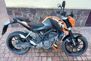KTM Duke 125