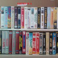 FILM IN VIDEOCASSETTA VHS, vari titoli, in blocco