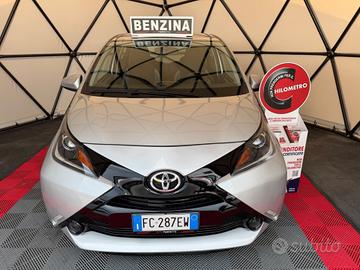 Toyota Aygo 1.0 VVT-i 69 CV 5 porte x-wave