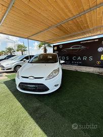 Ford Fiesta 1.4 5 porte Bz.- GPL Titanium