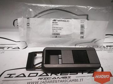 Maniglia Porta Est Alfa Romeo 75 60527386 60527389