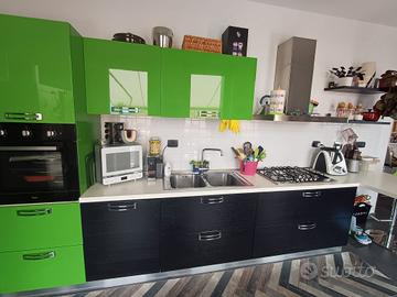 Cucina modetna già smontata del 2010