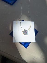 Collana con fiore