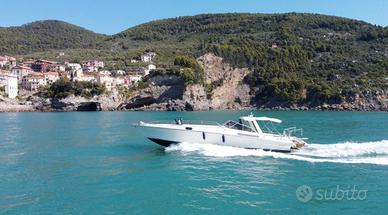 barca Cary 50 a motore