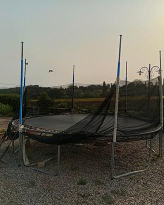 trampolino