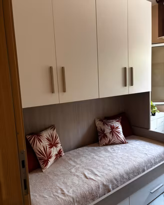 Cameretta a ponte con letto
