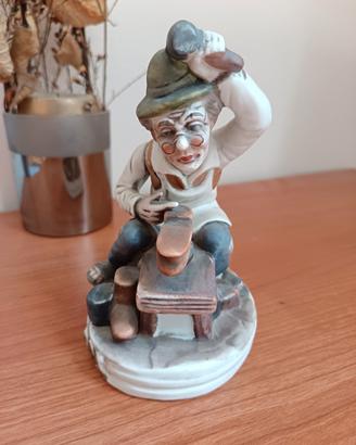 Statuina vintage in ceramica - Il calzolaio (16 cm