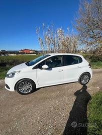 Peugeot 208 1* serie