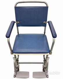 Sedia comoda per anziani/disabili con WC e ruote