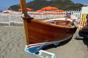 Gozzo in legno ligure