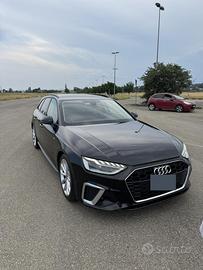 Audi A4 163cv S-Line