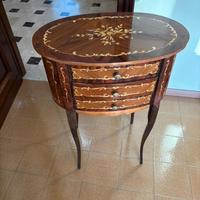 Tavolino "a fagiolo" con cassetti stile Luigi XV