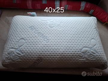 cuscino piccolo da viaggio  40x25
