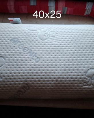 cuscino piccolo da viaggio  40x25